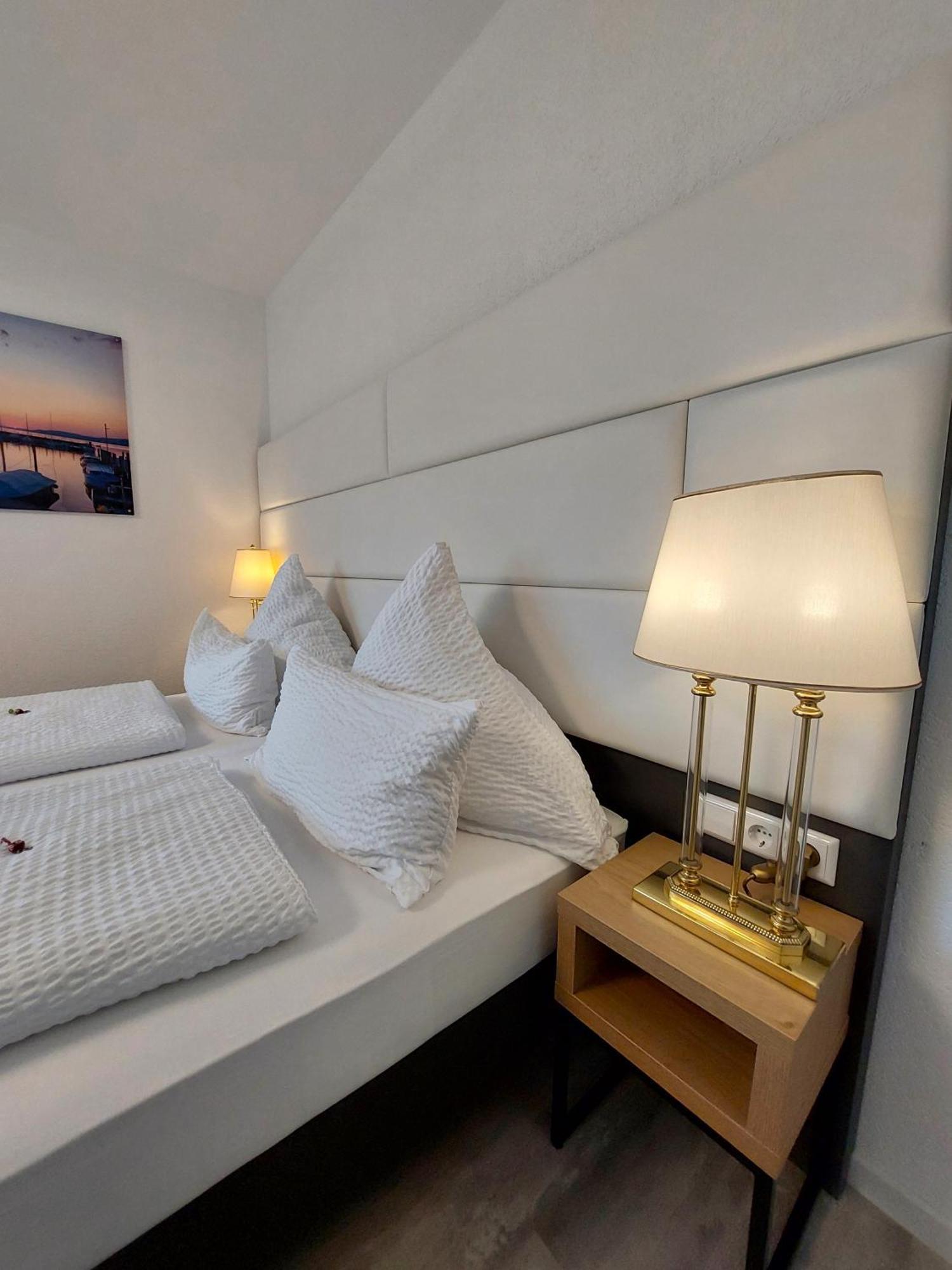 Bodensee Sunshine Zimmer & Apts. อูลดิงเงน มึลโฮเฟิน ภายนอก รูปภาพ