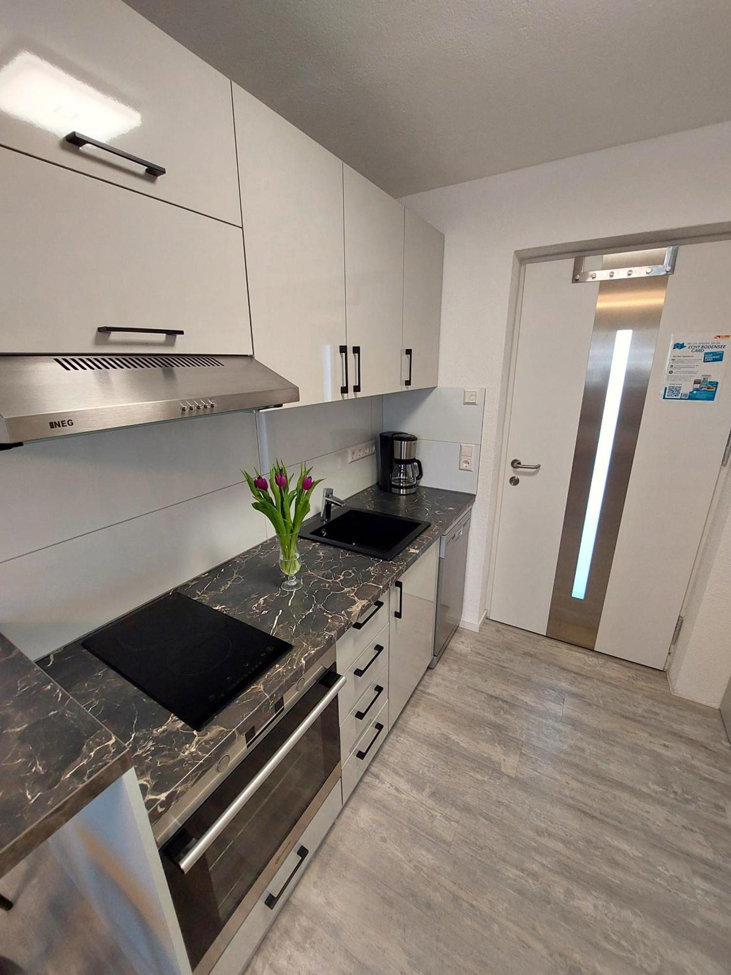 Bodensee Sunshine Zimmer & Apts. อูลดิงเงน มึลโฮเฟิน ภายนอก รูปภาพ
