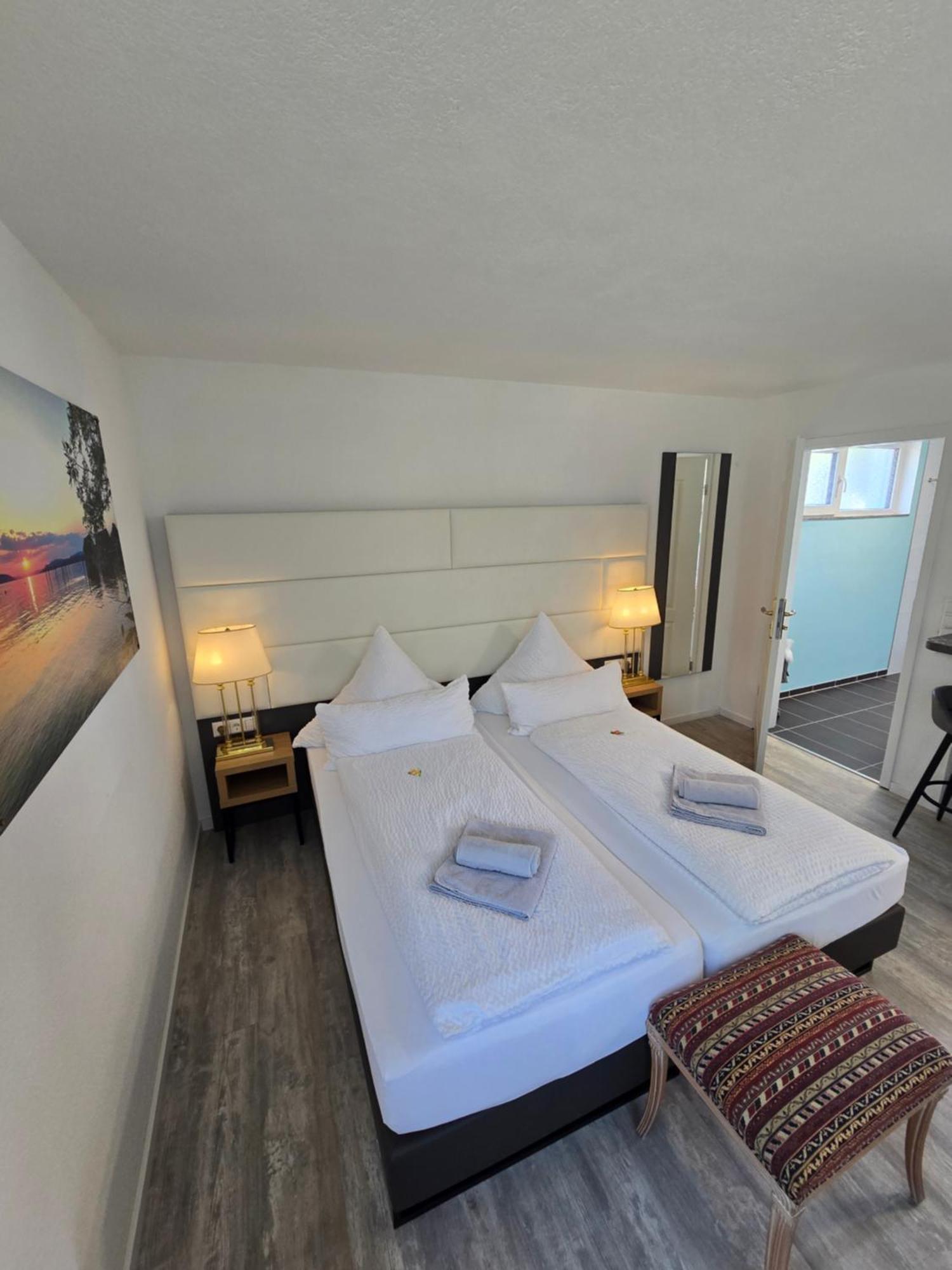 Bodensee Sunshine Zimmer & Apts. อูลดิงเงน มึลโฮเฟิน ภายนอก รูปภาพ