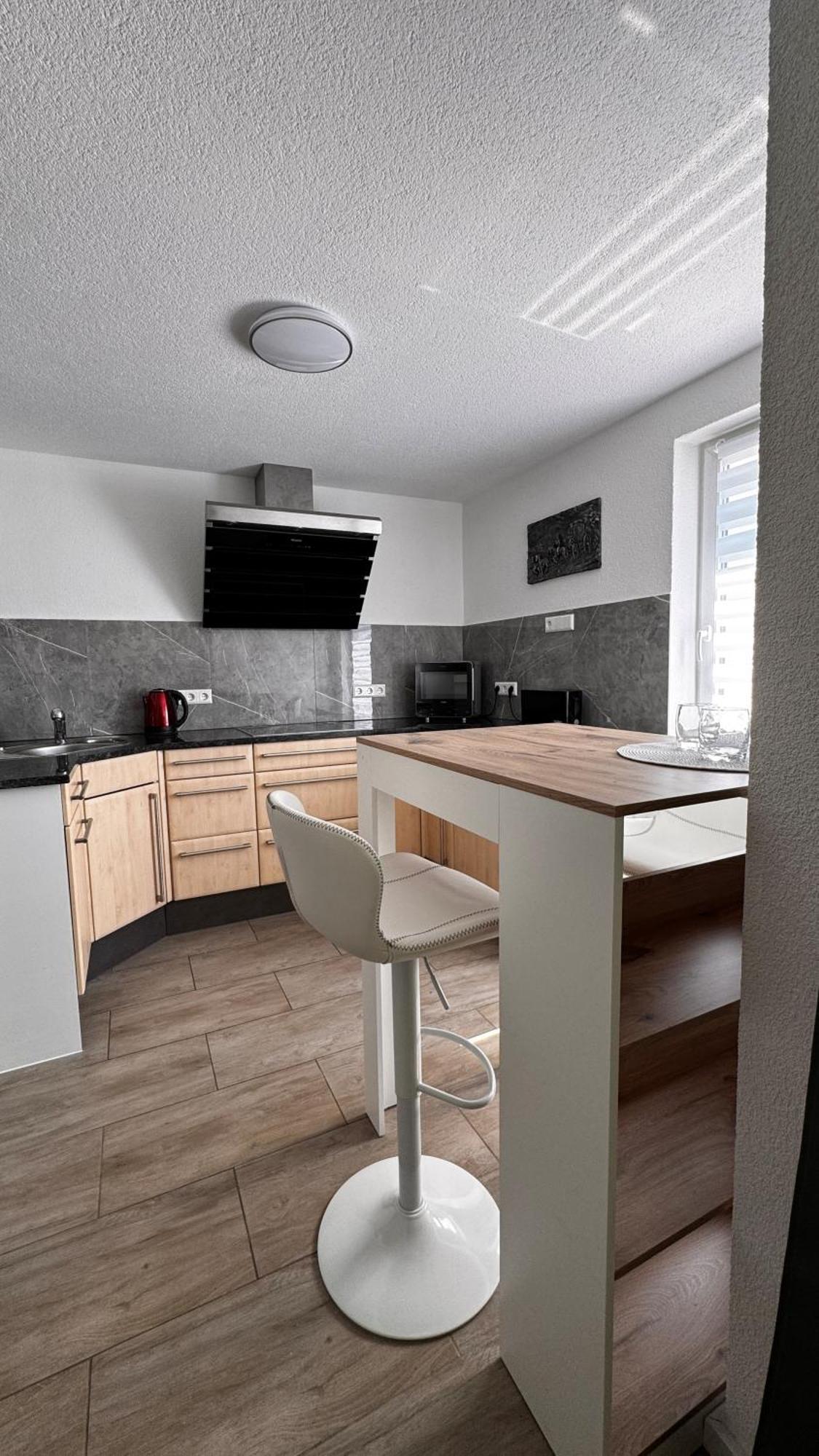 Bodensee Sunshine Zimmer & Apts. อูลดิงเงน มึลโฮเฟิน ภายนอก รูปภาพ