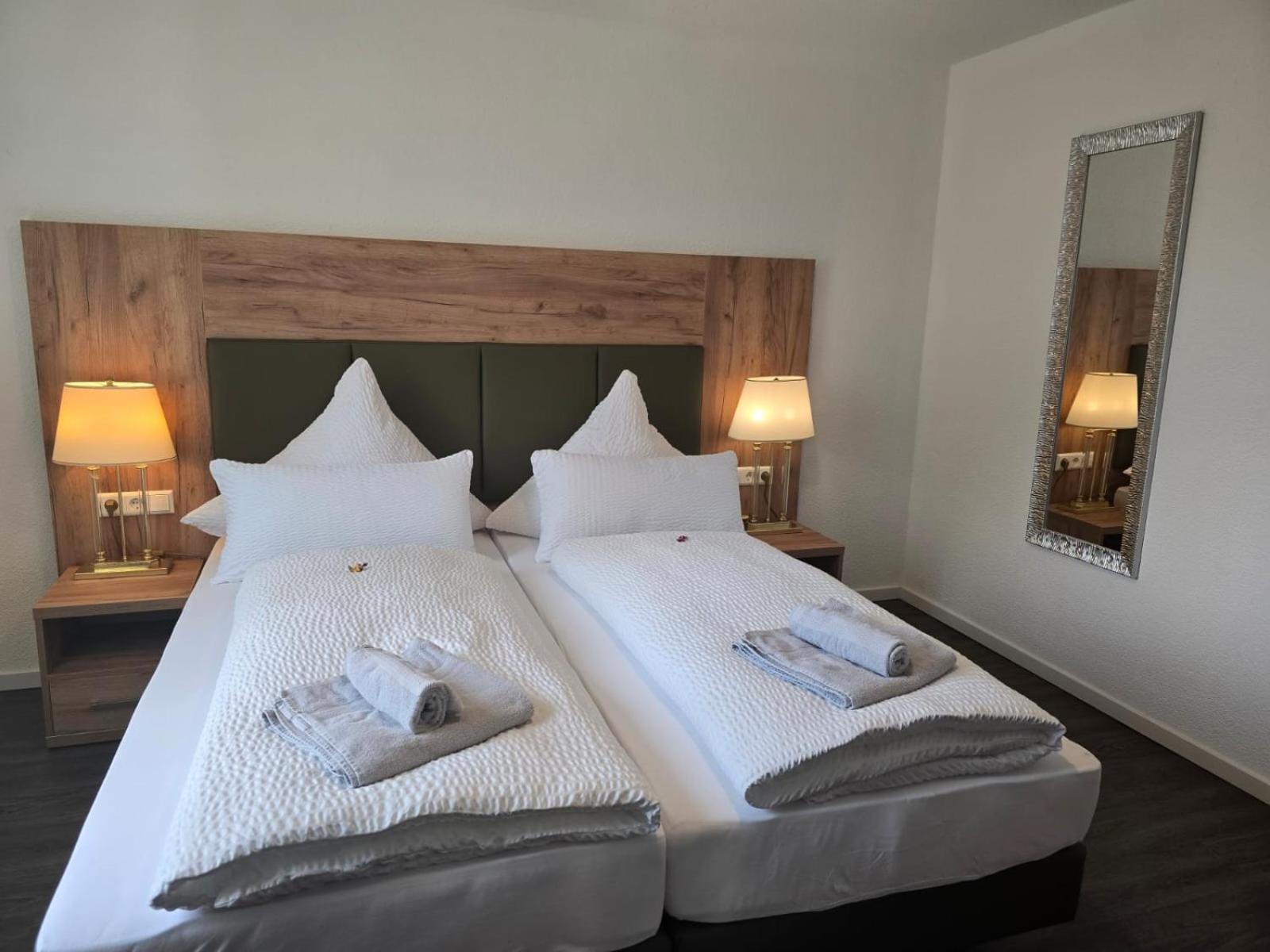 Bodensee Sunshine Zimmer & Apts. อูลดิงเงน มึลโฮเฟิน ภายนอก รูปภาพ