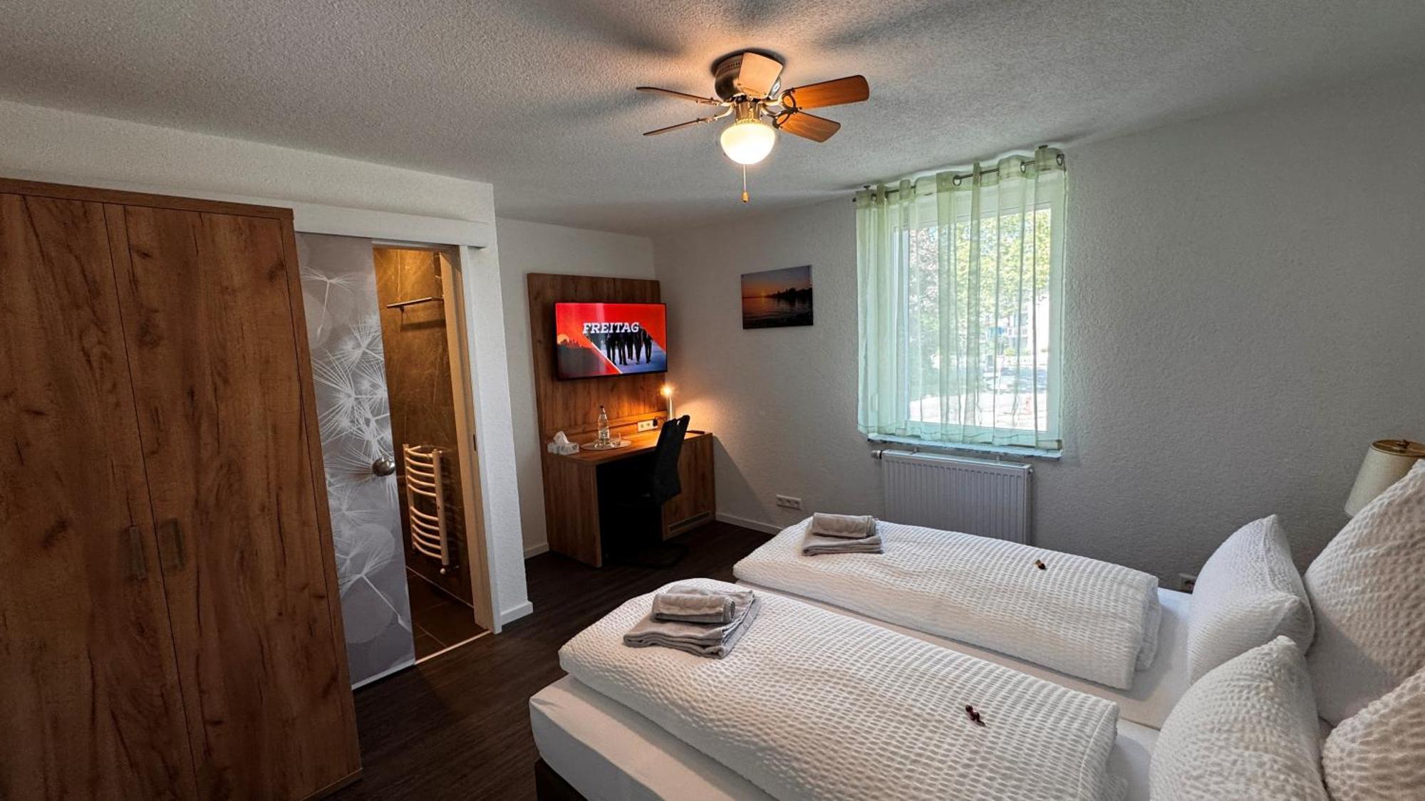 Bodensee Sunshine Zimmer & Apts. อูลดิงเงน มึลโฮเฟิน ภายนอก รูปภาพ